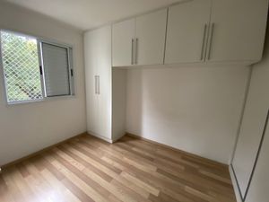 Image 17 - 874519