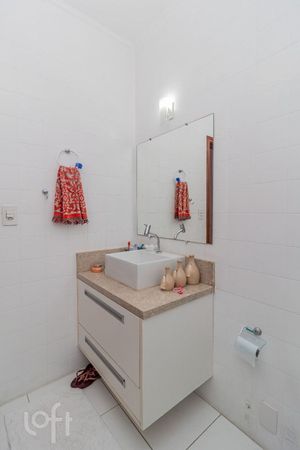 Image 21 - 874522