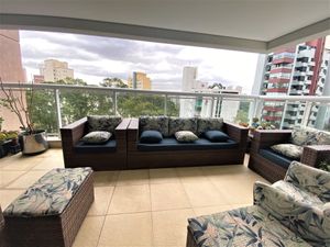 Image 11 - 874535