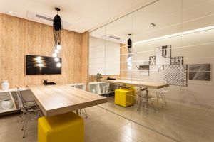 Image 15 - 874540