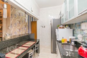 Image 6 - 874545