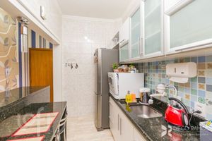 Image 7 - 874545