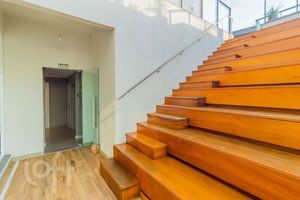 Image 30 - 874546