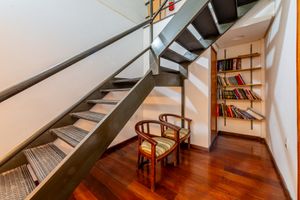 Image 4 - 874553