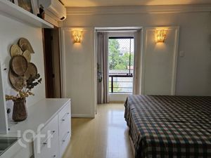 Image 11 - 874554