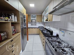 Image 5 - 874554