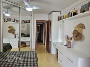 Image 13 - 874554