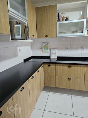 Image 7 - 874554