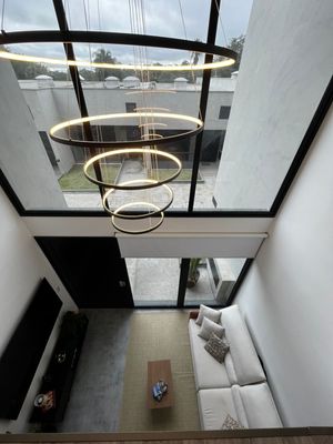 Image 12 - 874556
