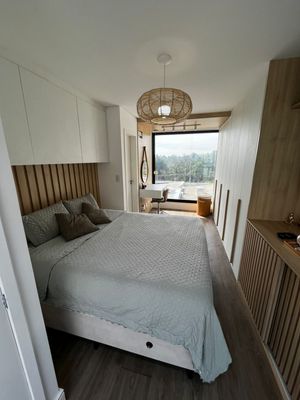 Image 9 - 874556