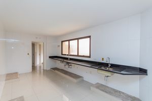Image 31 - 874559