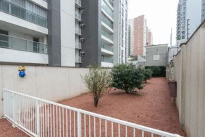 Image 41 - 874560