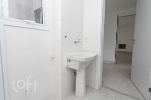 Image 32 - 874560