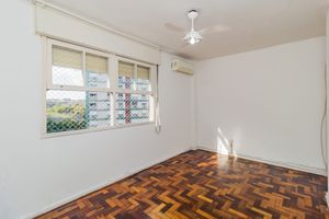 Image 18 - 874562