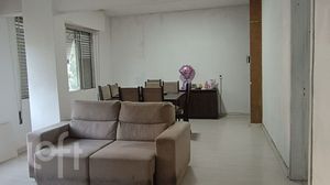 Image 7 - 874597