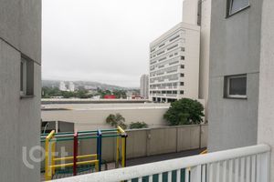 Image 24 - 874598