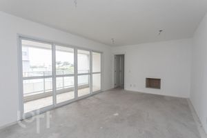 Image 4 - 874598