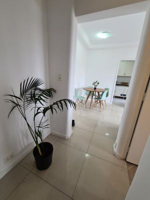 Image 11 - 874609