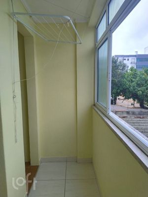Image 11 - 874610