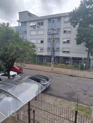 Image 7 - 874610