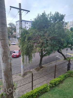 Image 8 - 874610