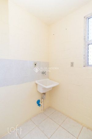 Image 4 - 874612