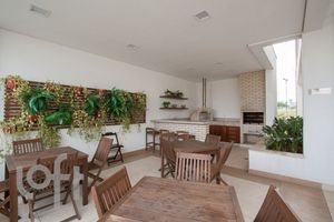 Image 21 - 874614