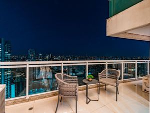 Image 7 - 874615