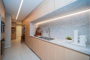 Image 1 - 874619