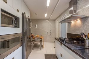 Image 20 - 874620
