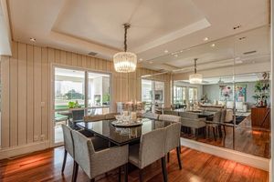 Image 18 - 874620
