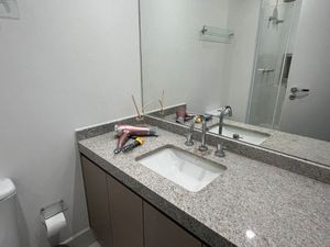 Image 18 - 874624