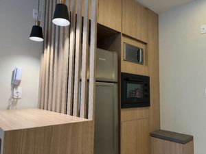 Image 19 - 874624