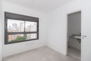 Image 14 - 874636