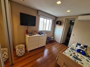 Image 11 - 874639