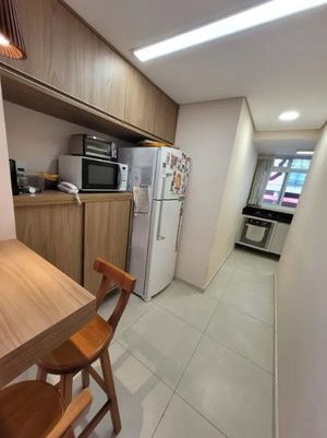 Image 10 - 874656