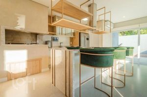 Image 13 - 874675