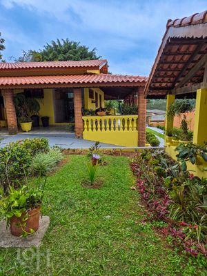 Image 9 - 874681