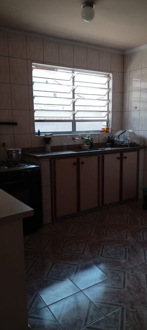 Image 10 - 874682