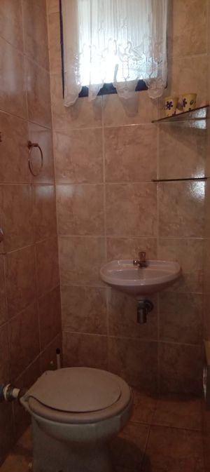 Image 9 - 874682