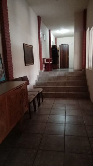 Image 11 - 874682