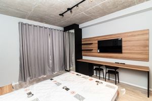Image 3 - 874697