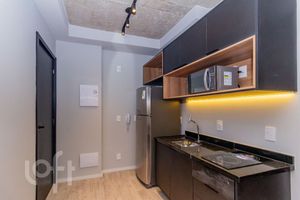 Image 8 - 874697