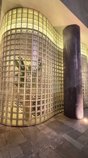 Image 10 - 874743