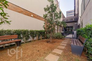 Image 33 - 874767