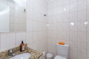 Image 13 - 874769