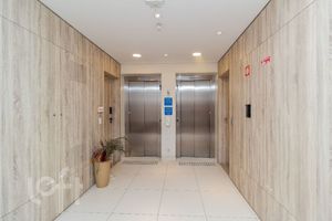 Image 31 - 874770