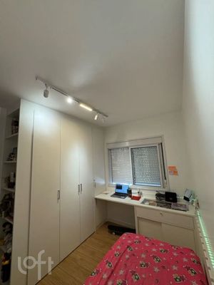 Image 10 - 874771