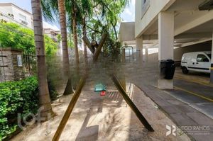 Image 27 - 874774