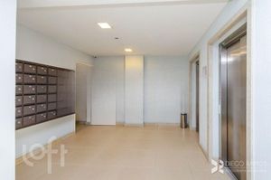 Image 17 - 874774
